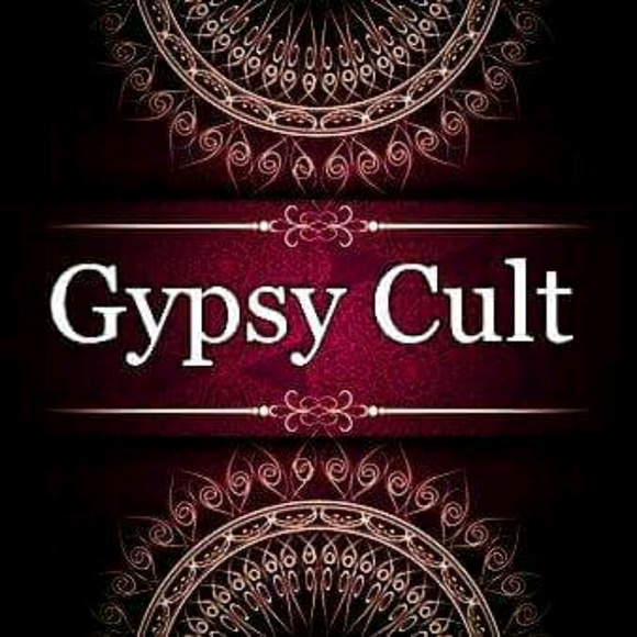 ๐ Welcome to my closet!โ๐๐ - Picture 2 of 8